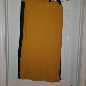 3X Mustard, green, & black maxi skirt w/high split